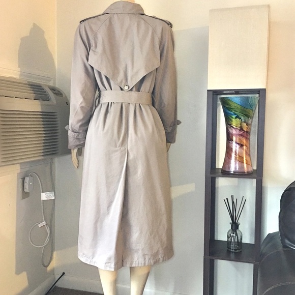 London Towne trench coat 🧥 - Picture 3 of 7